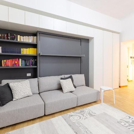 Design Apartment - Spadolini, Campus Bocconi Milan Bagian luar foto