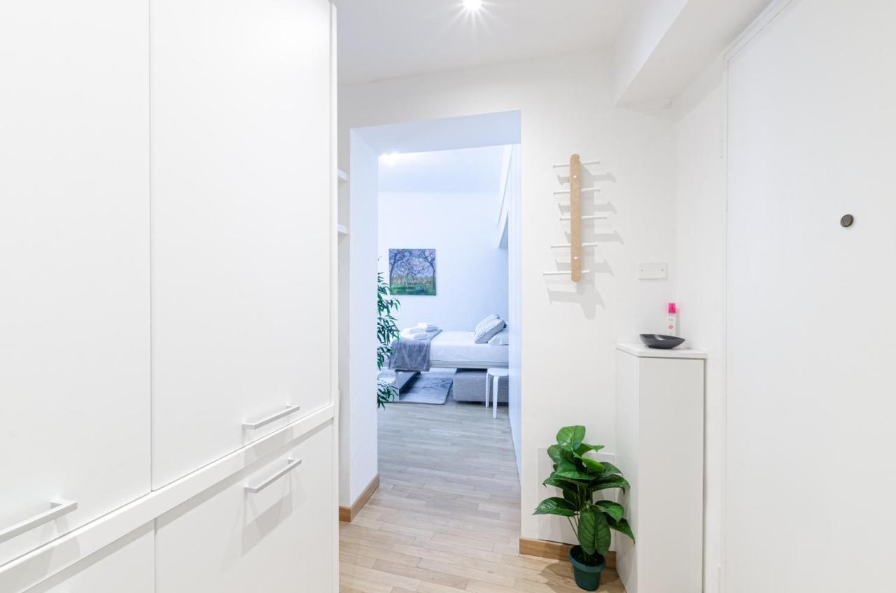 Design Apartment - Spadolini, Campus Bocconi Milan Bagian luar foto