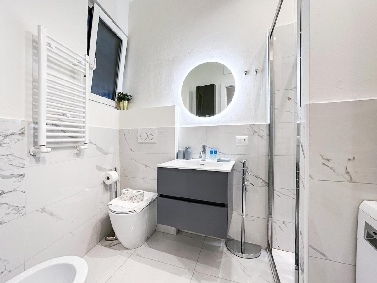 Design Apartment - Spadolini, Campus Bocconi Milan Bagian luar foto