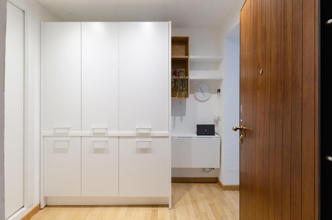 Design Apartment - Spadolini, Campus Bocconi Milan Bagian luar foto