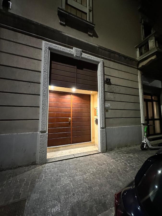 Design Apartment - Spadolini, Campus Bocconi Milan Bagian luar foto